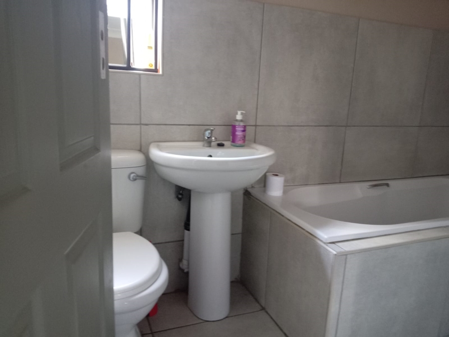 3 Bedroom Property for Sale in Ellaton North West